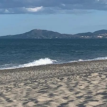 Les Patios De La 4 Pers Proche De La Clim Parking Casa vacanze